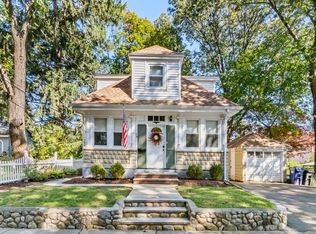 16 Carrolton Rd, West Roxbury, MA 02132