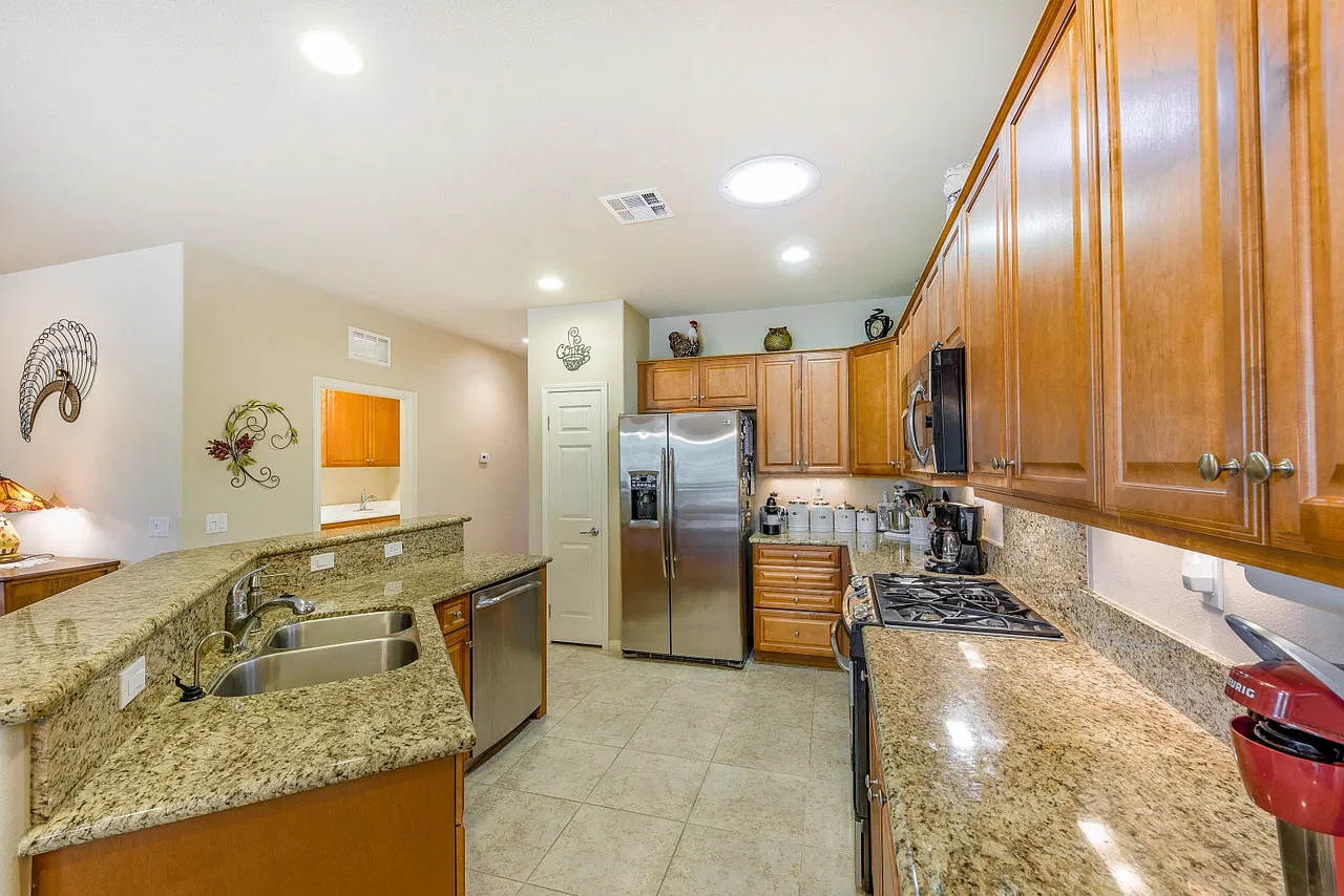 2 bed, 1295 sqft, $2,950 — Photo 4