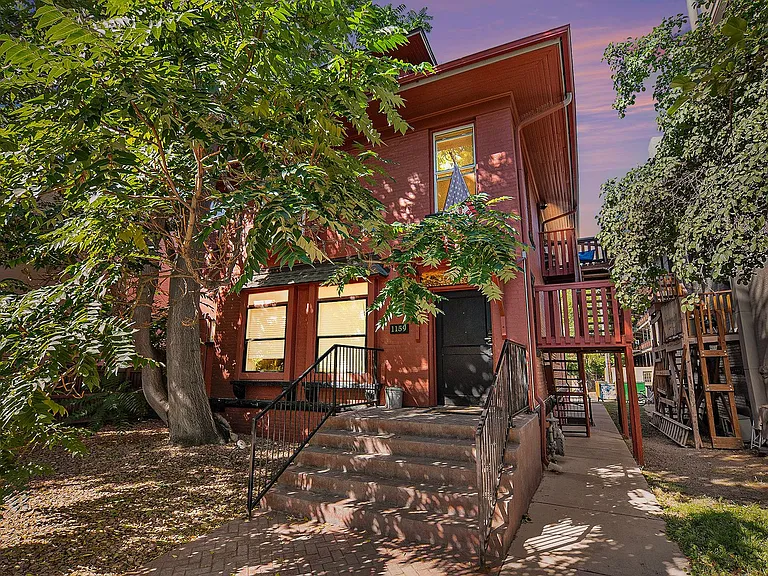 1159 N Corona St — Photo 2