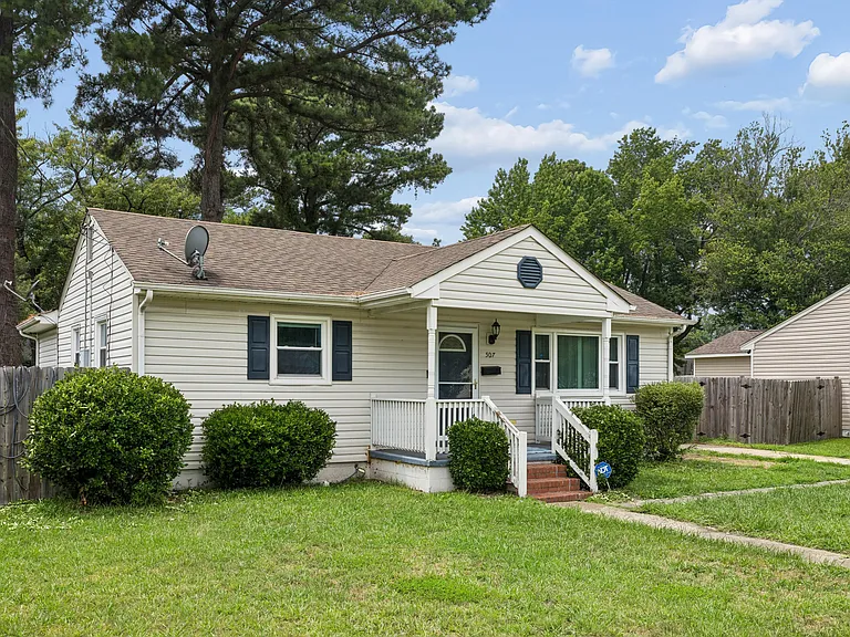 507 Bunche Blvd — Photo 3