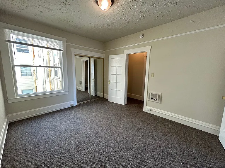 935 Pine St #1372R — Photo 16