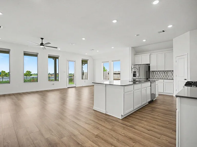 2105 Toyhill Falls Ln — Photo 4