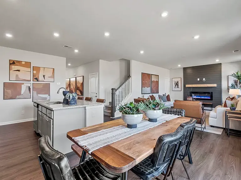 2509 Switchgrass Ct — Photo 4
