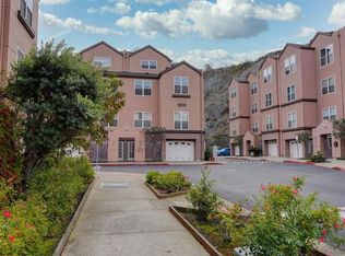 421 Stoneridge Ln, San Francisco, CA 94134
