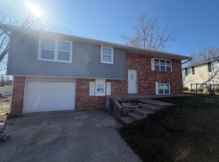 2415 E Alan Cir, Columbia, MO 65202