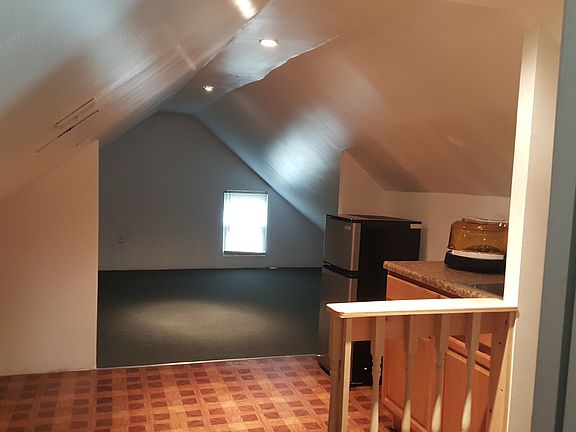 3rd image of 741 Meadow St #3