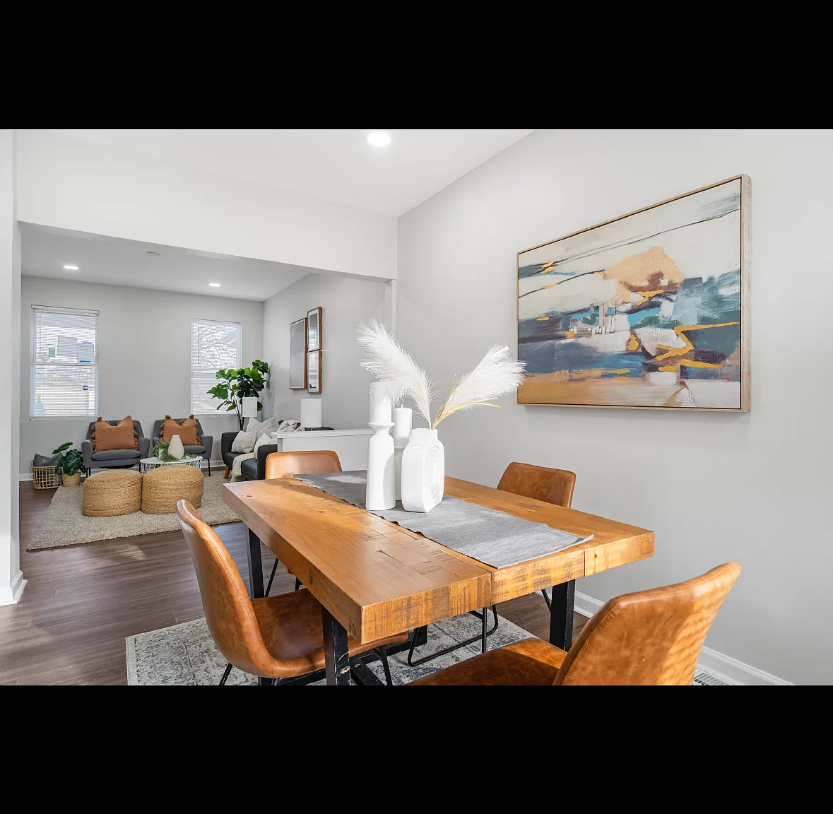 1415 Carswell Street - 1 — Photo 3