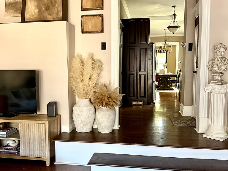 1744 N Lafayette St — Photo 17