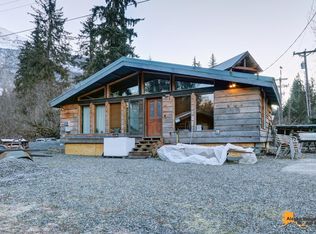 263 Davos Rd, Girdwood, AK 99587
