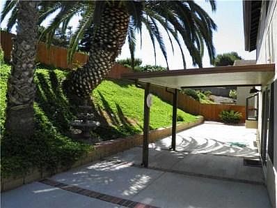 2nd image of 1356 Knoll Dr