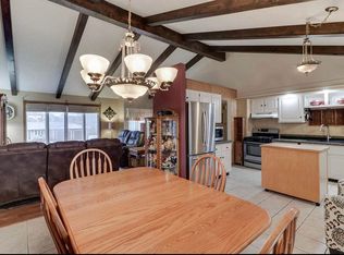 118 Cheltenham Dr, Normal, IL 61761