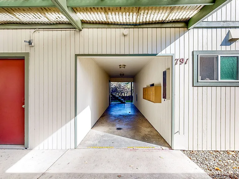 791 E Cotati Ave — Photo 2
