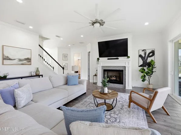 349 LAKEVIEW PASS Way, St. Johns, FL 32259