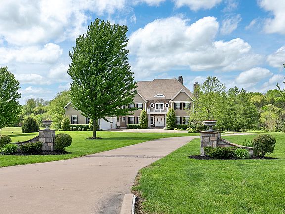 4th image of 7542 Buckeye Ct