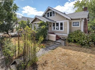 212 W 1st St, Newberg, OR 97132