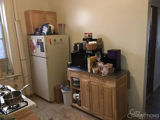 Rented by City Connections Realty | media 15