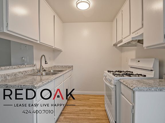 2nd image of 8430 Cedros Ave #110