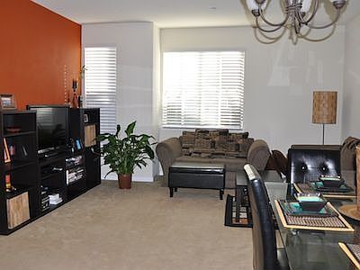 4th image of 22861 Kingsford Way