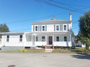 22 Bennett St, West Warwick, RI 02893