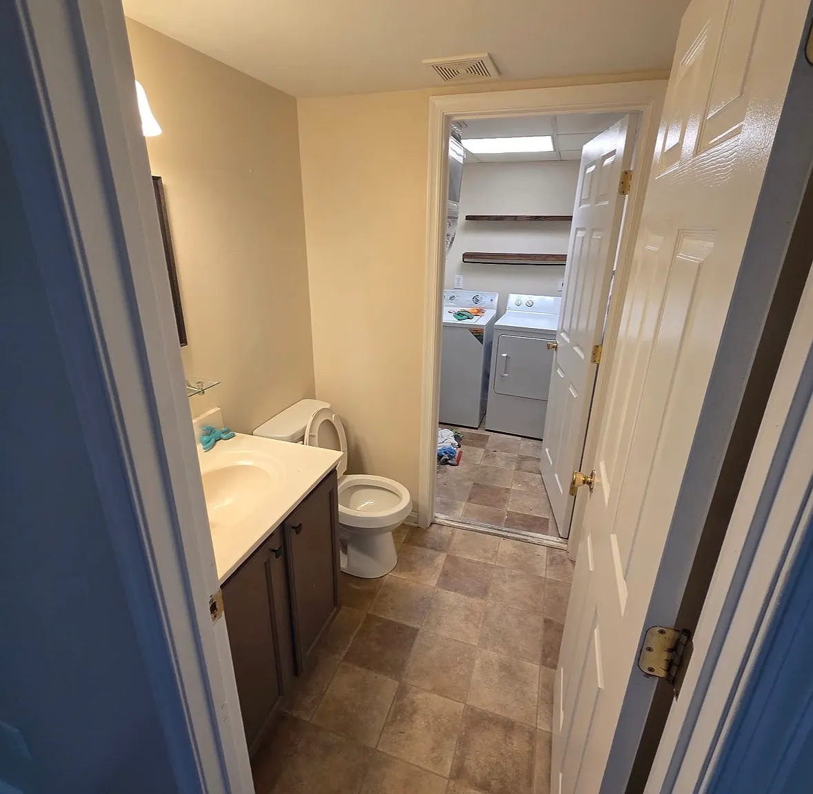 3 bed, 1240 sqft, $2,200 — Photo 2