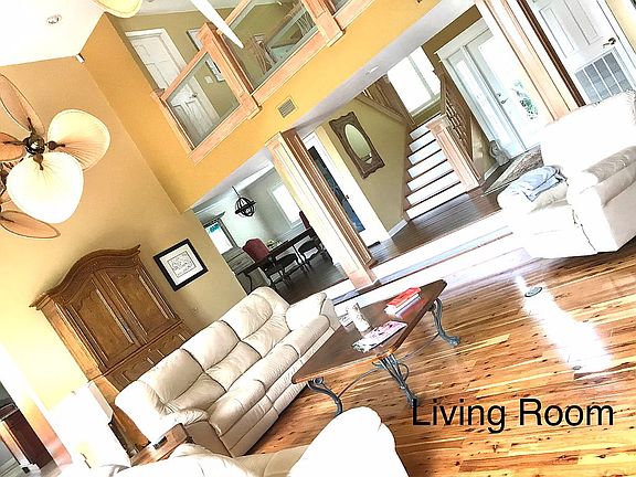 4th image of 2920 Eagle Estates Cir S