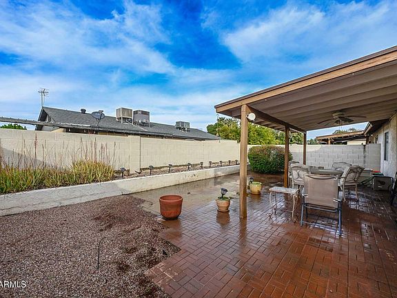 4th image of 5136 W SURREY Avenue