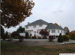 9 Clayton Dr, Millstone Township, NJ 08510