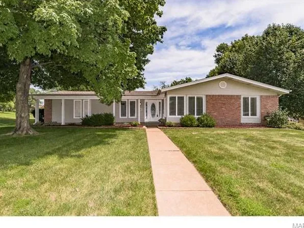 596 Fieldstone Ln, Ballwin, MO 63011