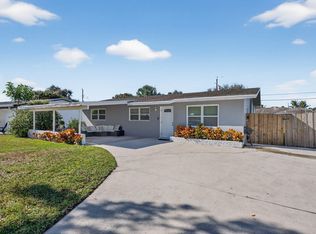 511 Iris Avenue, Palm Beach Gardens, FL 33410