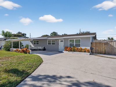 511 Iris Avenue, Palm Beach Gardens, FL, 33410