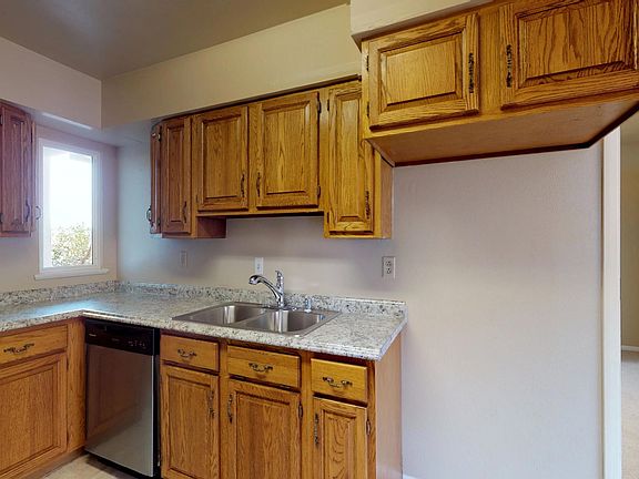 1412-June-St-NE-03092019_190156