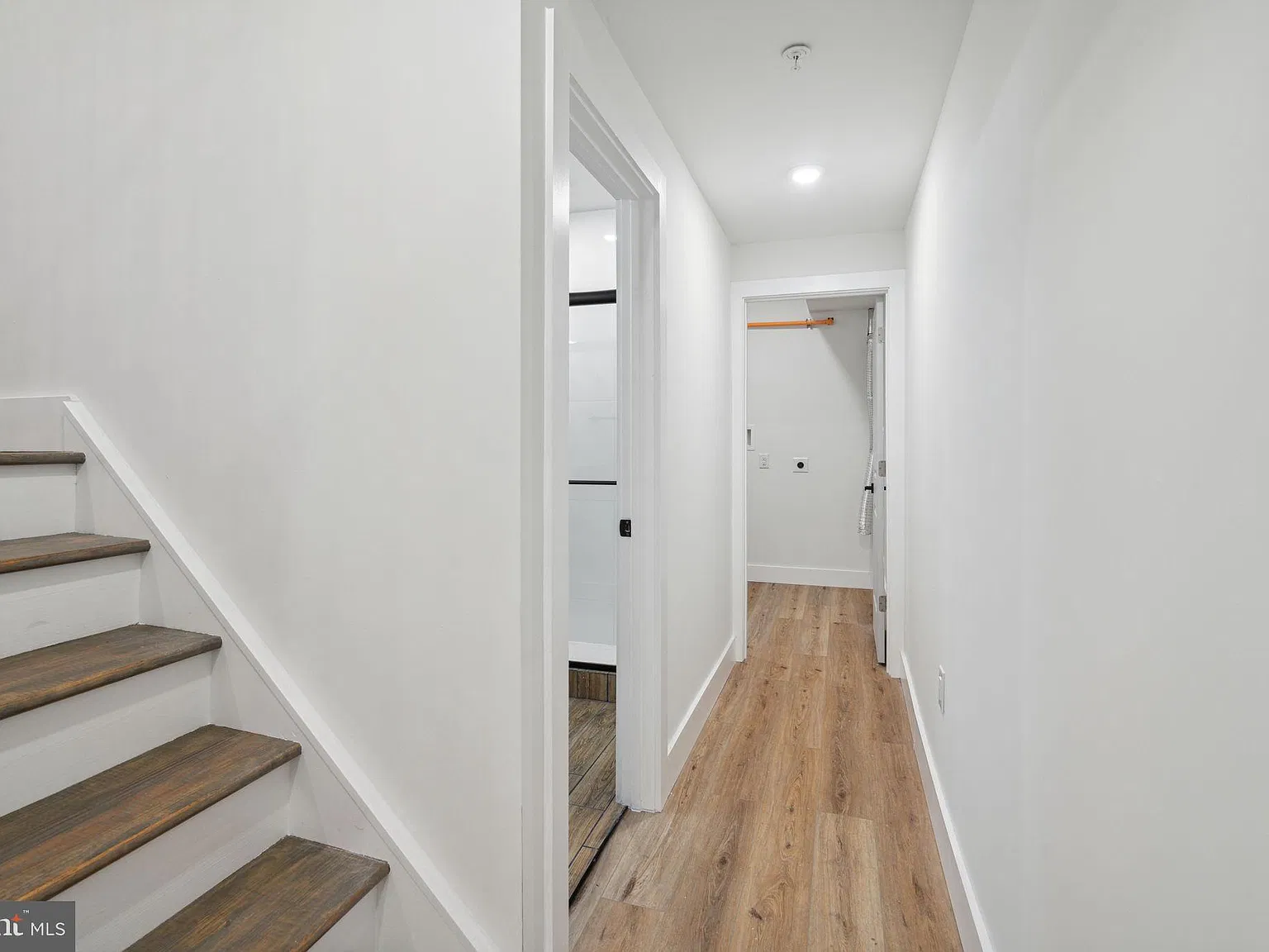 3 bed, 3.0 bath, $3,500 — Photo 2
