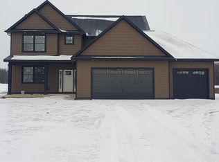 5543 N Thomas Rd, Freeland, MI 48623