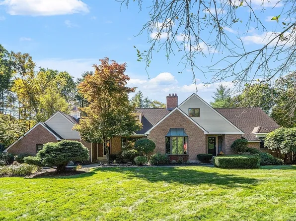 24 Long Hl, Boxford, MA 01921