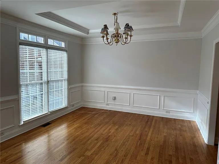 1296 Dunwoody Cv — Photo 17