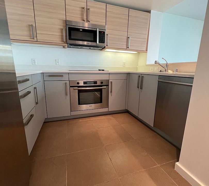 1st image of 555 4th St Unit 736