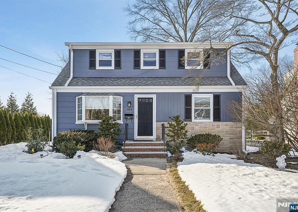 1st image of 364 Westfield Ave