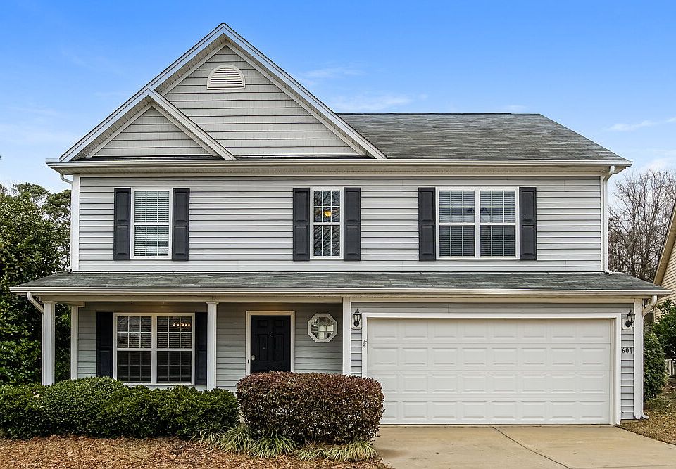 1st image of 601 Monterey Pine Dr