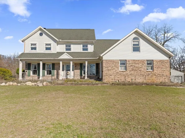 50960 Redwood Rd, South Bend, IN 46628