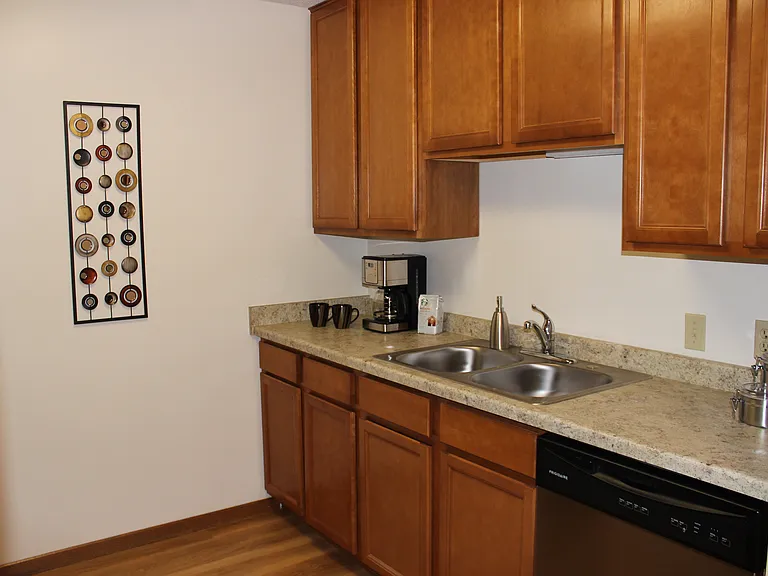 Lexington Heights Apartments — Photo 26