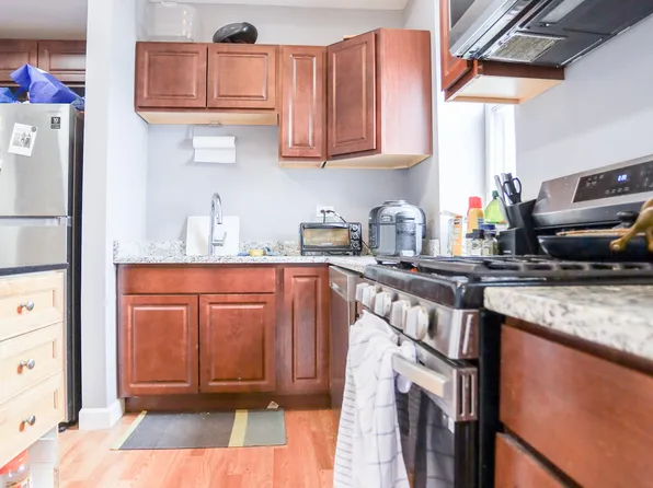 1586 N Clybourn Ave #2, Chicago, IL 60642