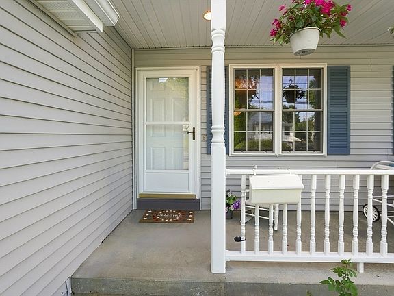 4th image of 42 Castine St #A