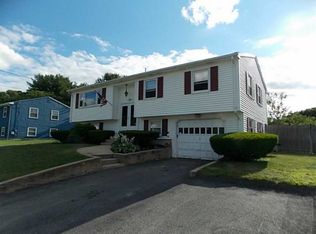39 Bramble Ln, West Warwick, RI 02893