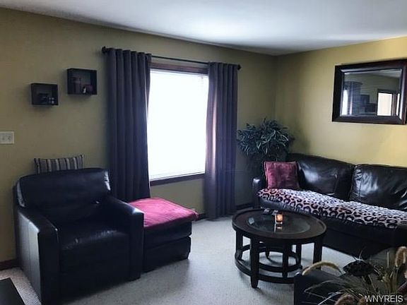 5th image of 2734 Whitney Ave