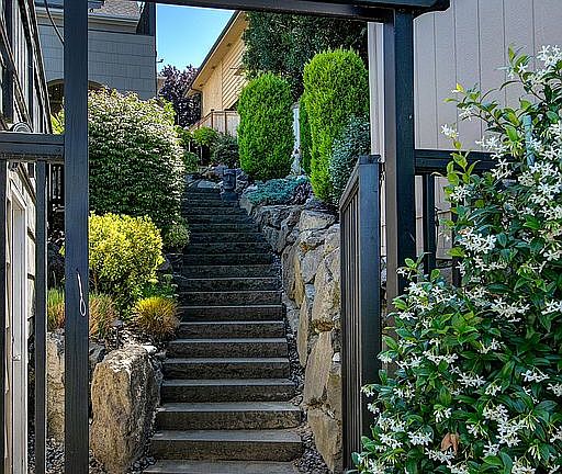 Stone Stairwell from Garage