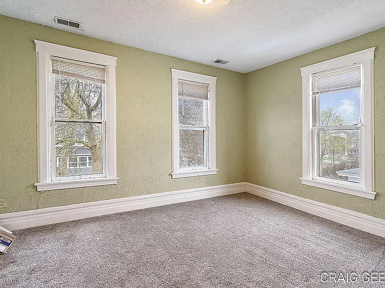 320 Charles Ave SE #2 — Photo 16