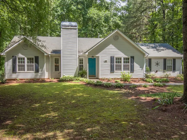 29 Paces Landing Ct, Newnan, GA 30263
