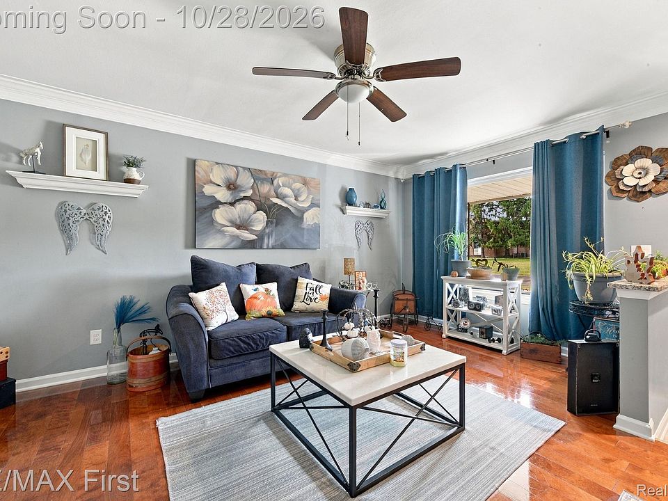 31080 Hartwick Dr, photo 5