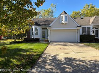 32 Aviemore Dr, Mason, MI 48854