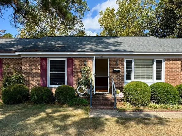 516 Carteret Pl, Fayetteville, NC 28311